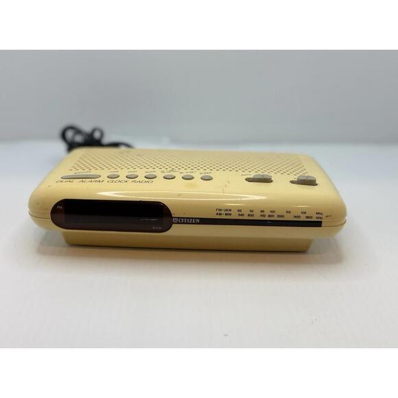 VINTAGE RARE CITIZEN BEDSIDE ALARM CLOCK RADIO RARE - Picture 2 of 12